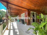 CASA NO CONDOMÍNIO QUINTA INTERLAGOS PARA REFORMA