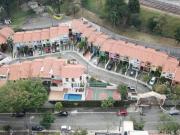 Casa no condomínio The Village Residence para venda com...