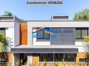 Casa no Condomínio Venezia com Sofisticação no Alto da...