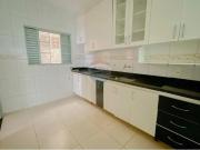 Casa no Gama Centro: 4 Quartos e Garagem para 3 Carros