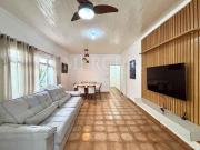 Casa no Guarujá, Enseada, 4 Quartos, Sendo 2 Suítes,...