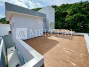 Casa no Guarujá, Guaiuba, 3 Quartos, Sala para 2...