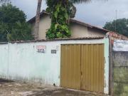 CASA NO RESIDENCIAL ITAIPU. AVENIDA Casa de Rua com 4...