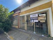 Casa no Setor Campinas uma quadra da avenida 24 de outubro