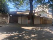 CASA NO SETOR UNIVERSITÁRIO Casa de Rua com 7 Quarto s...