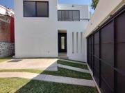 Casa Norte de Cuernavaca Fraccionamiento con Seguridad