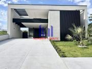 Casa nova à venda, com 03 suítes, Piscina e Espaço...