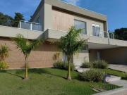 Casa Nova à venda com 356m2 e 04 Suítes Condomínio São...