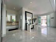 Casa nova à venda no condomínio São Paulo II