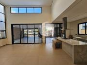 Casa nova com 3 suítes em Condomínio fechado para Venda...