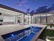 Casa NOVA com 4 dormitórios à venda, 250 m² por R$...