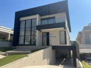 Casa NOVA com 4 Suítes, vaga para 10 automóveis, piscina...