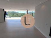 Casa nova com 5 suítes + Anexo de 60 Mts independente