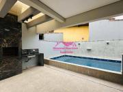 CASA NOVA COM ACABAMENTO IMPECÁVEL E ÓTIMA LOCALIZAÇÃO...