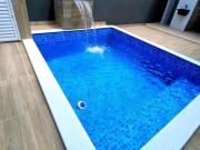 Casa nova com Piscina