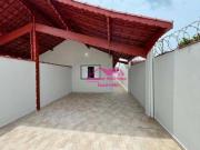 CASA NOVA COM PISCINA Á VENDA NA PRAIA DE MONGAGUÁ