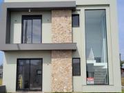 Casa nova de 3 dormitórios em Capão da Canoa