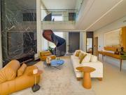 Casa Nova e Mobiliada com 4 suites no Tambore 11...
