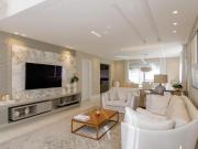 CASA NOVA, ESPAÇOSA E COM QUINTAL