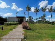 CASA NOVA, MODERNA E MOBILIADA A VENDA NO CODNOMÍNIO...