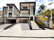 Casa nova para venda em Santana do Parnaíba Condomínio...