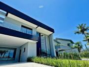 Casa novíssima a venda com 05 suítes, 04vagas Jardim...