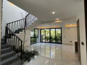 Casa Nueva 3R y Estudio 200m2 en Los Robles Coto Encinos