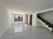 Casa Nueva 45 sur entre 25 y 27 pte