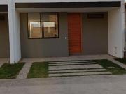 CASA EN VENTA EN ZAPOPAN