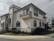 Casa Nueva a Estrenar en Club de Golf la Herradura Sur...