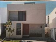 Casa nueva a la venta en el Coto Encinos en el...