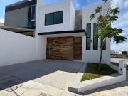 CASA NUEVA AL NORTE DE COLIMA