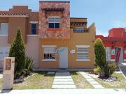 Casa Nueva al Sur de la Ciudad, Fraccionamiento con...