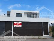CASA NUEVA ATRÁS DE AV. JUAN PABLO II. CERCA DE ALTOZANO