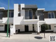 CASA NUEVA, CELTA DE VIGO, LEÓN, GTO. 2 PISOS, 3 REC....