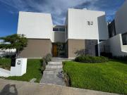 Casa nueva colinas de san Isidro la única con 357 metros...