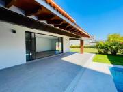 CASA NUEVA CON 500 MTS2 DE TERRENO, ALBERCA Y JARDIN