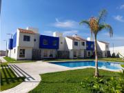 Casa nueva con alberca en venta cerca a Zona de Hospitales Casa nueva con alberca en venta cerca a Zona de Hospitales