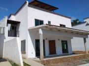 CASA NUEVA CON ALBERCA, PALAPA, VIGILANCIA 24/7 EN ZONA...