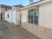 Casa nueva con amplio solar Minaya