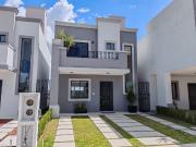 Casa Nueva Equipada con Cocina Integral, Closets en las...