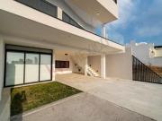 Casa Nueva con Departamento independiente en Venta...