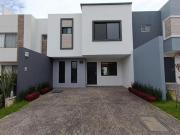 ¡Casa Nueva con excelentes espacios, acabados y estilo...