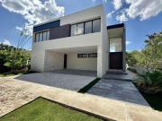 Casa nueva con paneles solares en venta en privada...
