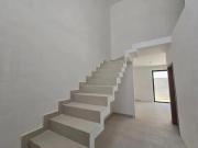 Casa nueva construida con excelencia técnica