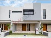 Casa nueva de 3 recámaras con amenidades en San Pedro...