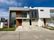 Casa Nueva de 4 recamaras en Foret Residencial