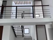 Casa Nueva de Arquitecto en El Refugio A Pie de Calle