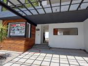 Casa nueva de autor en El Refugio en venta 3 recamaras,...