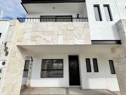 CASA NUEVA DE LUJO EN VENTA